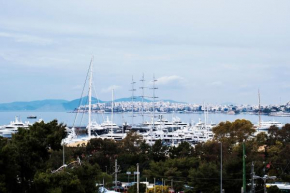 Seafront-Marina apartment